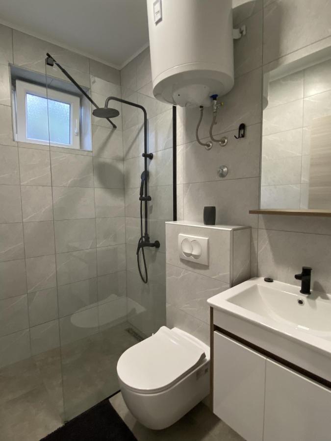 Apartment & Rooms - Marina Плоче Екстериор снимка