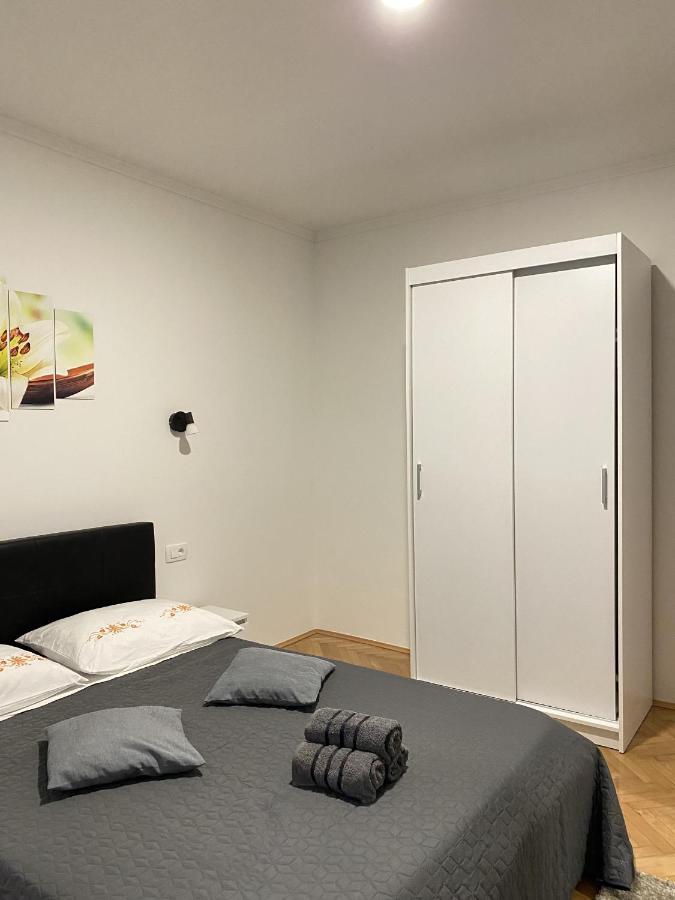 Apartment & Rooms - Marina Плоче Екстериор снимка